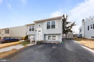 719 203rd St, Pasadena, MD 21122 - Photo 1