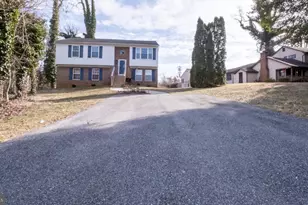 371 Freshfield Ln, Arnold, MD 21012 - Photo 1
