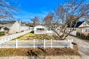 279 Magothy Beach Rd, Pasadena, MD 21122 - Photo 1
