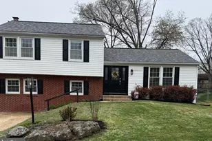 730 Snowdon Ln, Glen Burnie, MD 21061 - Photo 1