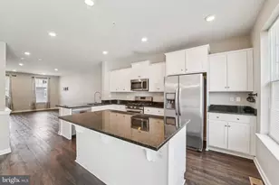 2070 Hinshaw Dr, Odenton, MD 21113 - Photo 1