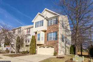 2715 Summers Ridge Dr, Odenton, MD 21113 - Photo 1
