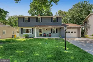 564 Williamsburg Ln, Odenton, MD 21113 - Photo 1