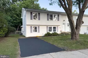 657 Chapelgate Dr, Odenton, MD 21113 - Photo 1