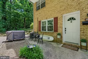 19 Heritage Ct, Annapolis, MD 21401 - Photo 1