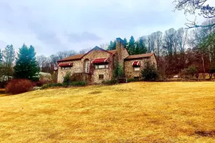 12507 Lisa Dr NE, Cumberland, MD 21502 - Photo 1