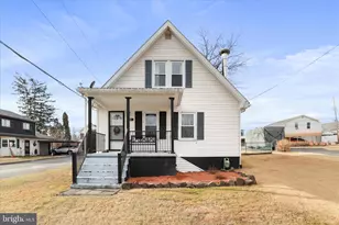 135 Mullen St, Cumberland, MD 21502 - Photo 1