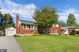 910 Starbit Rd, Towson, MD 21286 - Photo 1