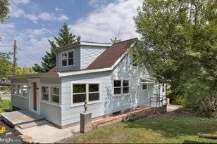 203 Oak Ave, Essex, MD 21221 - Photo 5