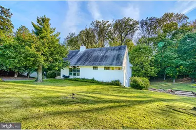 6015 Lakeview Road, Baltimore, MD 21210 - Photo 1