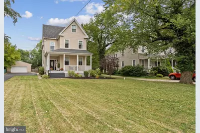 127 Bloomsbury Avenue, Baltimore, MD 21228 - Photo 1