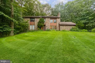 8 Jenny Ln, Pikesville, MD 21208 - Photo 1