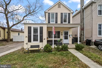121 3rd Avenue, Halethorpe, MD 21227 - Photo 1