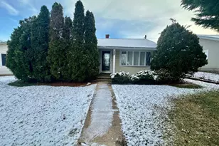 28 Right Wing Dr, Baltimore, MD 21220 - Photo 1