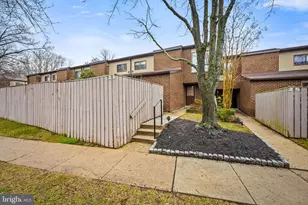 23 Saddle Ct, Pikesville, MD 21208 - Photo 1
