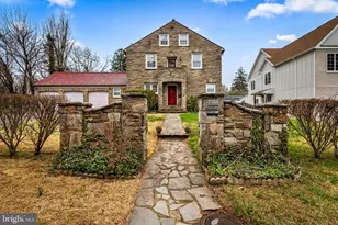 922 Fairway Dr, Towson, MD 21286 - Photo 1