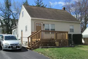 2127 Gaylawn Dr, Halethorpe, MD 21227 - Photo 1
