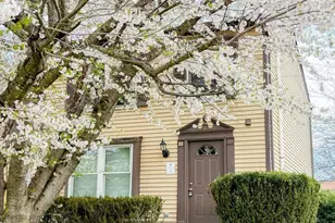 11 Strand Ct, Owings Mills, MD 21117 - Photo 1