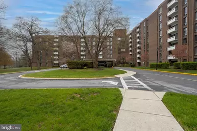 7 Slade Avenue #511, Baltimore, MD 21208 - Photo 1