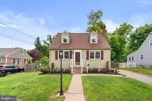 404 Forest Ln, Catonsville, MD 21228 - Photo 1
