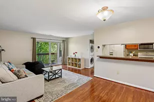 4 Banyan Wood Ct, Essex, MD 21221 - Photo 1