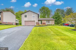 12121 Velvet Hill Dr, Owings Mills, MD 21117 - Photo 1