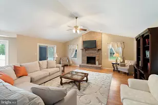 21 Barthel Ct, Lutherville Timonium, MD 21093 - Photo 15