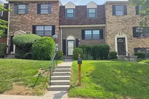 10 Casey Ct, Catonsville, MD 21228 - Photo 1