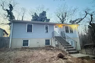 426 Seagull Ln, Lusby, MD 20657 - Photo 1