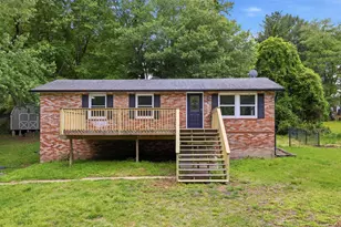 941 Pat Ln, Huntingtown, MD 20639 - Photo 1