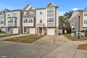 592 Burr Oak Ct, Prince Frederick, MD 20678 - Photo 1