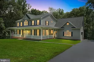 7129 Langley Ct, Hughesville, MD 20637 - Photo 1