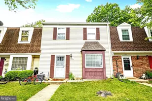 836 Holly Dr, La Plata, MD 20646 - Photo 1