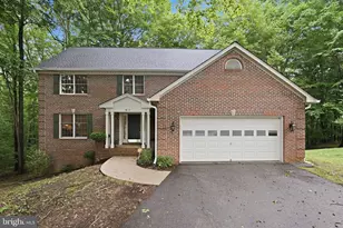 616 Hickory Cir, La Plata, MD 20646 - Photo 1
