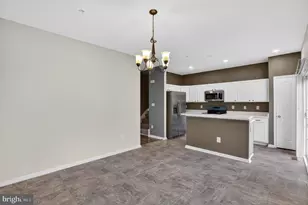 11690 Outlaw Gap Pl, Waldorf, MD 20602 - Photo 5