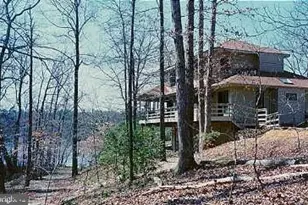 25305 Sandy Point Rd, Greensboro, MD 21639 - Photo 1