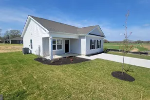 102 Sycamore Ln, Greensboro, MD 21639 - Photo 1