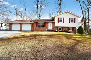 7131 Carmae Rd, Sykesville, MD 21784 - Photo 1