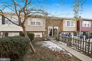 105 Carnival Dr, Taneytown, MD 21787 - Photo 1