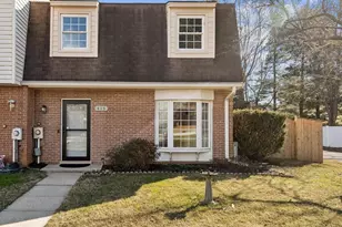 415 Beck Dr, Mount Airy, MD 21771 - Photo 1