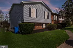 204 Grand Dr, Taneytown, MD 21787 - Photo 1