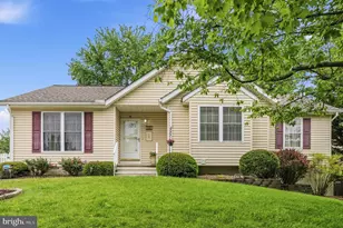 704 Collier Ct, Westminster, MD 21158 - Photo 1