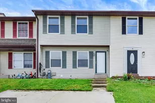 317 Stacy Lee Dr, Westminster, MD 21158 - Photo 1