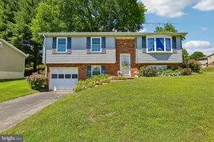7291 Pommel Dr, Sykesville, MD 21784 - Photo 1