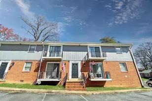 1417 Dandridge St, Fredericksburg, VA 22401 - Photo 1