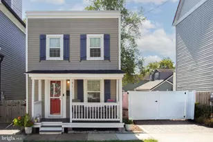 306 Pitt St, Fredericksburg, VA 22401 - Photo 1