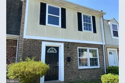 328 Brock Square, Fredericksburg, VA 22401 - Photo 1