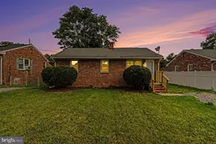 207 South St, Fredericksburg, VA 22401 - Photo 1