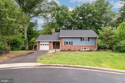 10915 Maple Street, Fairfax, VA 22030 - Photo 1