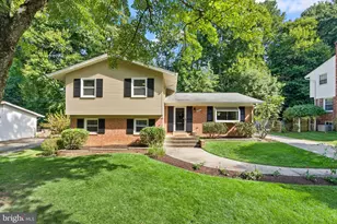 10222 Fox Ln, Fairfax, VA 22030 - Photo 1